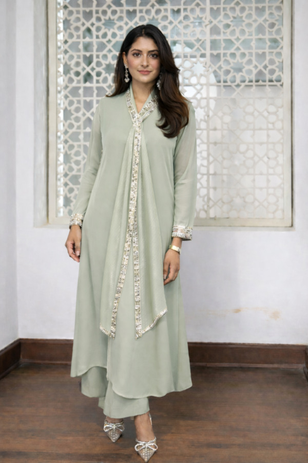 Long shirt with tissue scarf and sequins work
