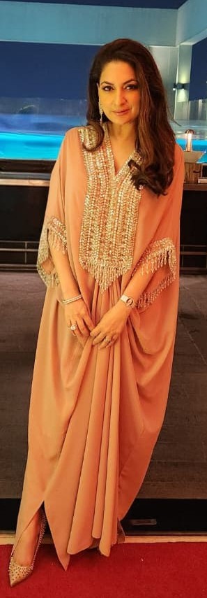 Pleated kaftan with crystal and sequins work
