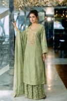 Tissue and brocade set