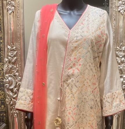 Cotton kameez set with thread work and tassels