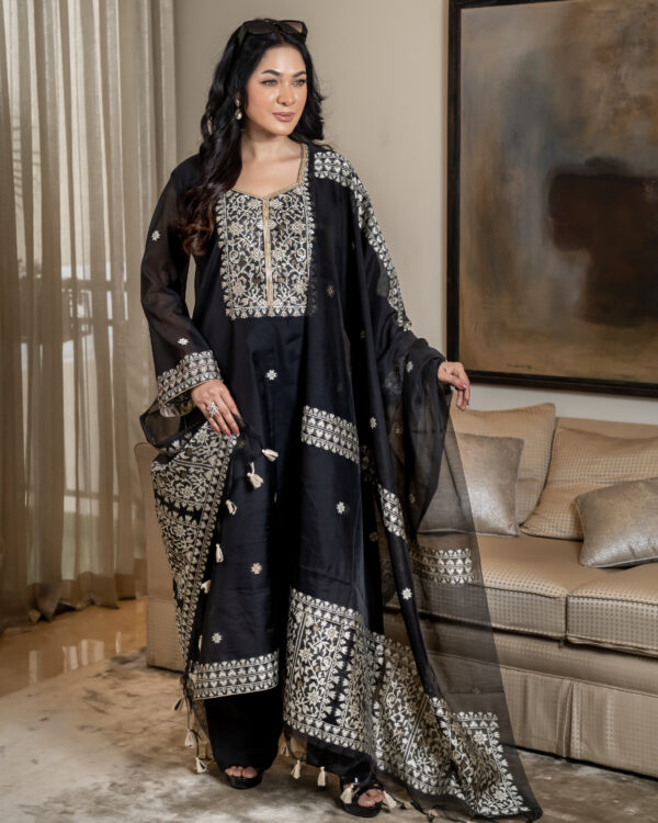 Jamdani kameez with zardozi work