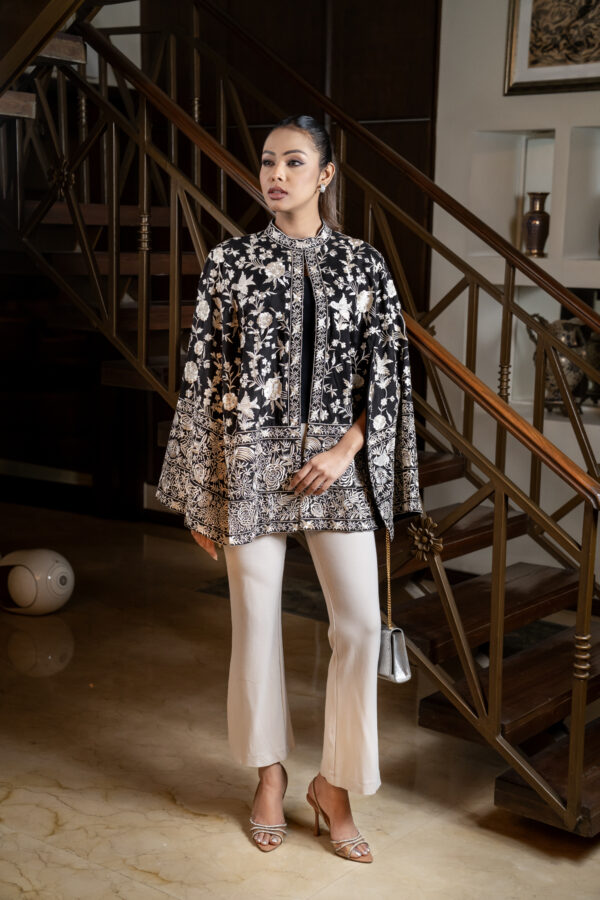 Cape- style jacket with floral embroidery
