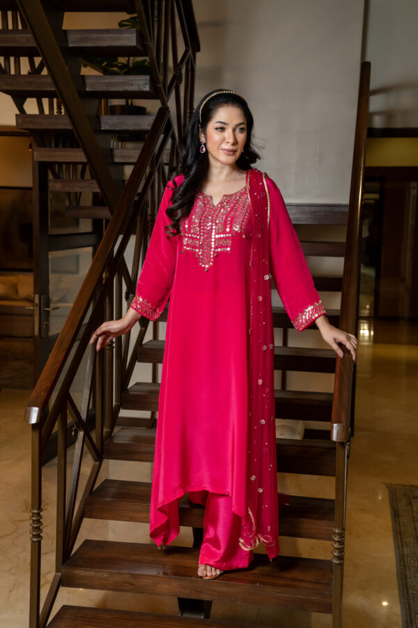 Silk kameez with zari work and net dupatta